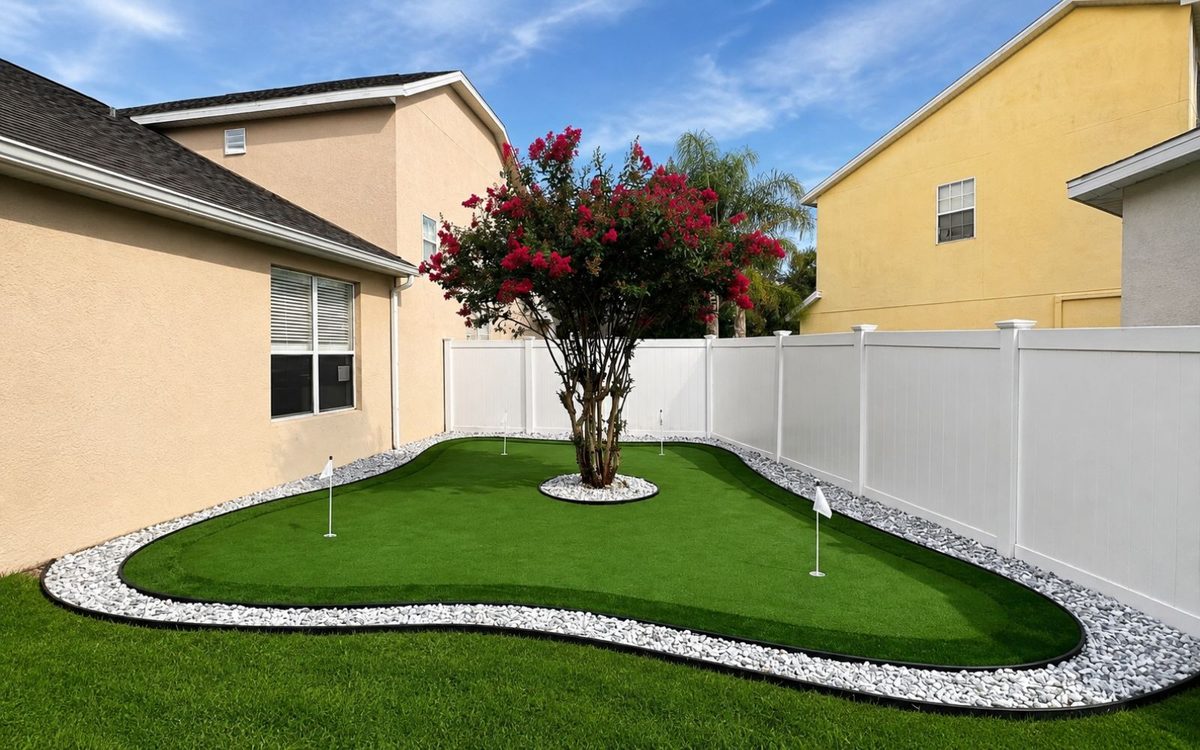 Backyard Putting Green — Rhino Grass artificial turf project