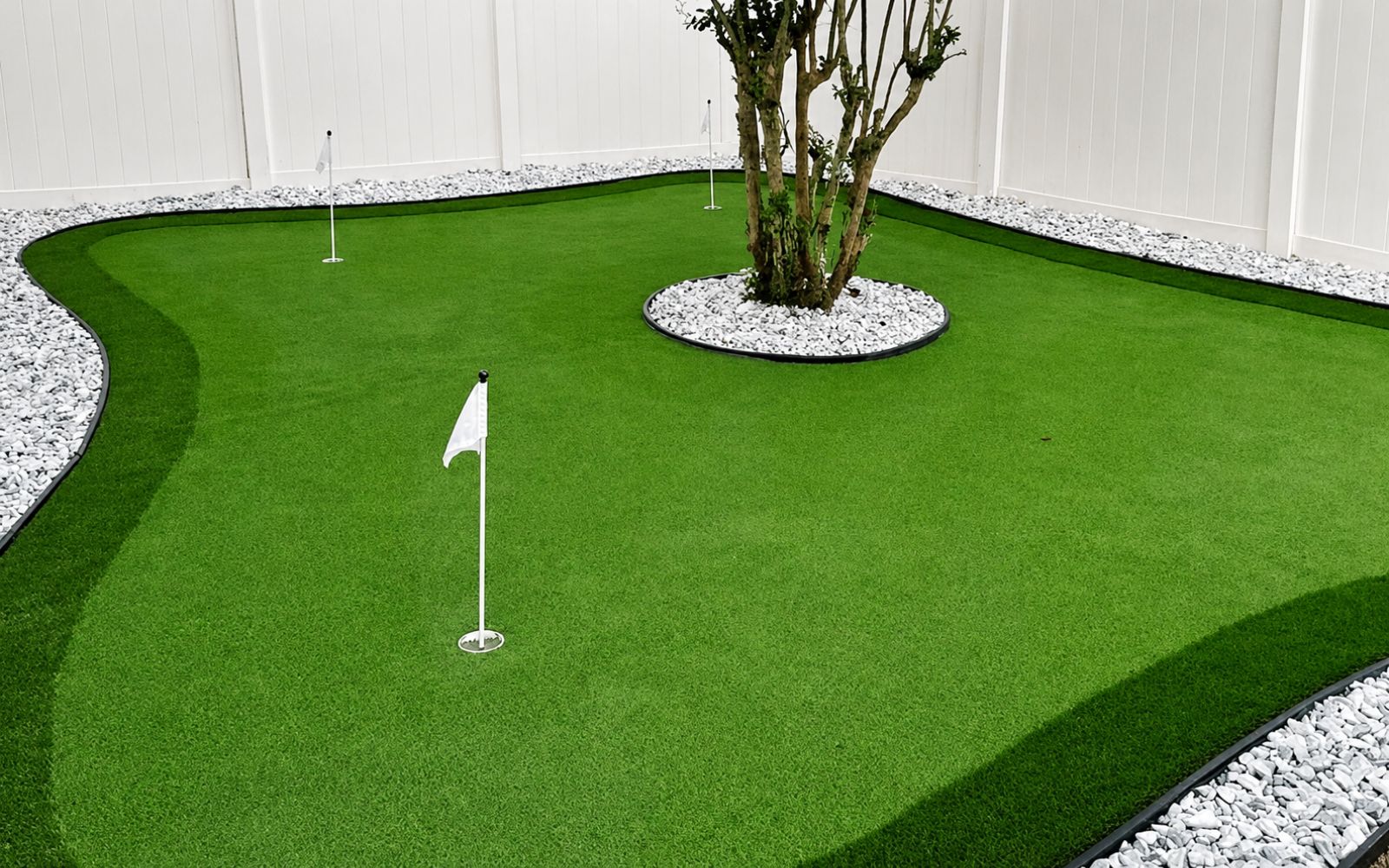 Backyard Putting Green — Rhino Grass artificial turf project (2)